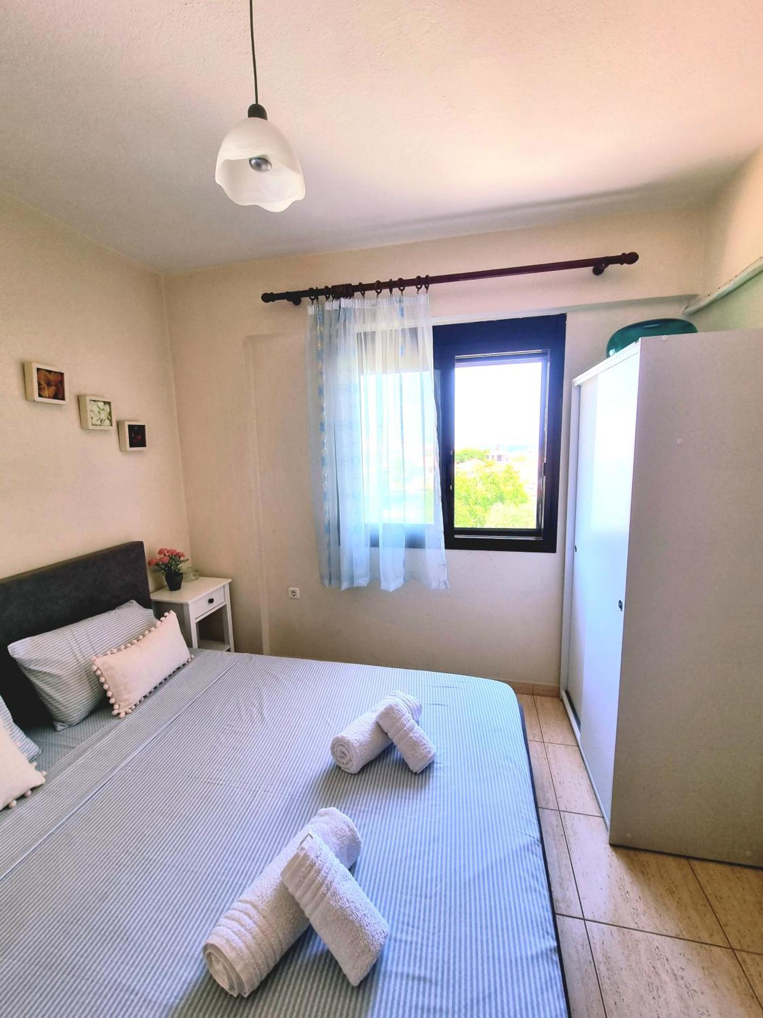 Nice Apartment With Amazing Views Kriopigi Habitación foto